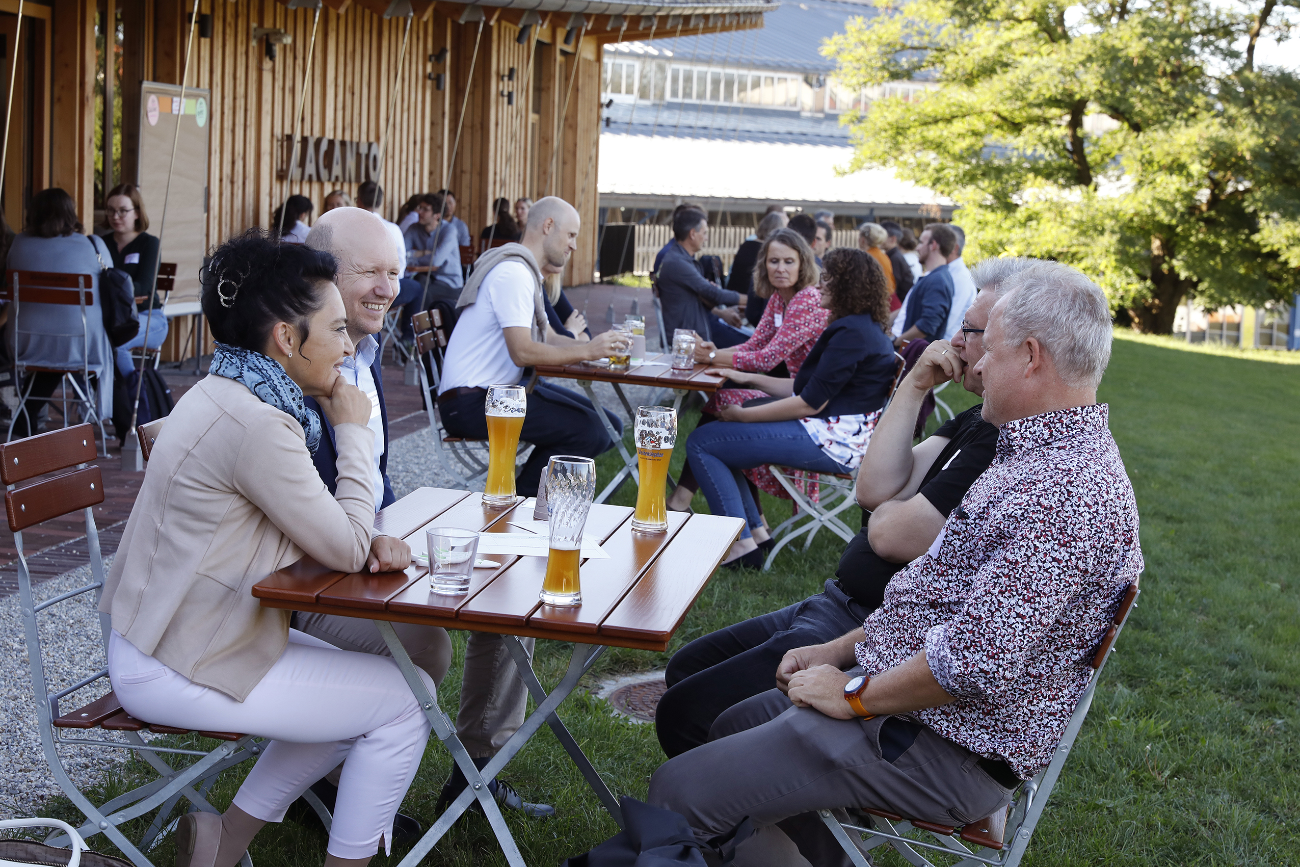 Zahlreiche Forschende von TUM, HSWT, LfL und LWF nutzen die Gelegenheit zum Austausch beim ersten Weihenstephaner Science Dating (Foto: Gleixner/LfL)